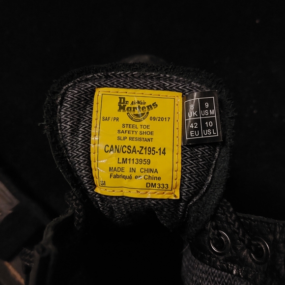 Men's Doc Martens work boot, size 9M - Picture 4 of 4